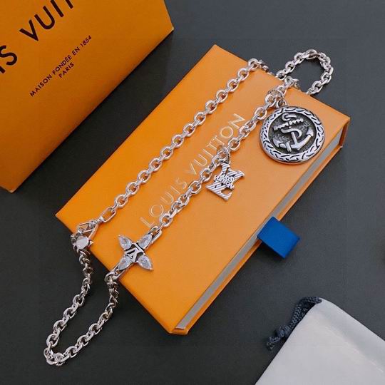 LV Necklace 11lyh287